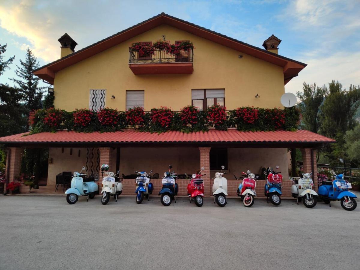 Le Stanze Di Bacco Villa Cagnano Amiterno Exterior foto