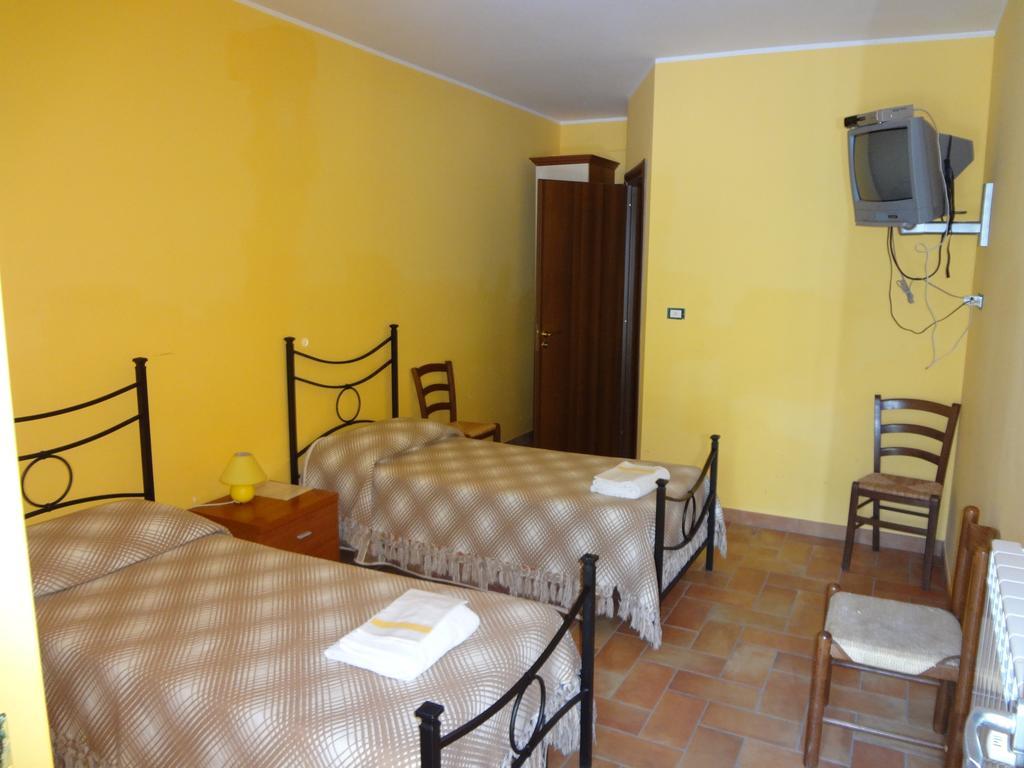 Le Stanze Di Bacco Villa Cagnano Amiterno Cameră foto